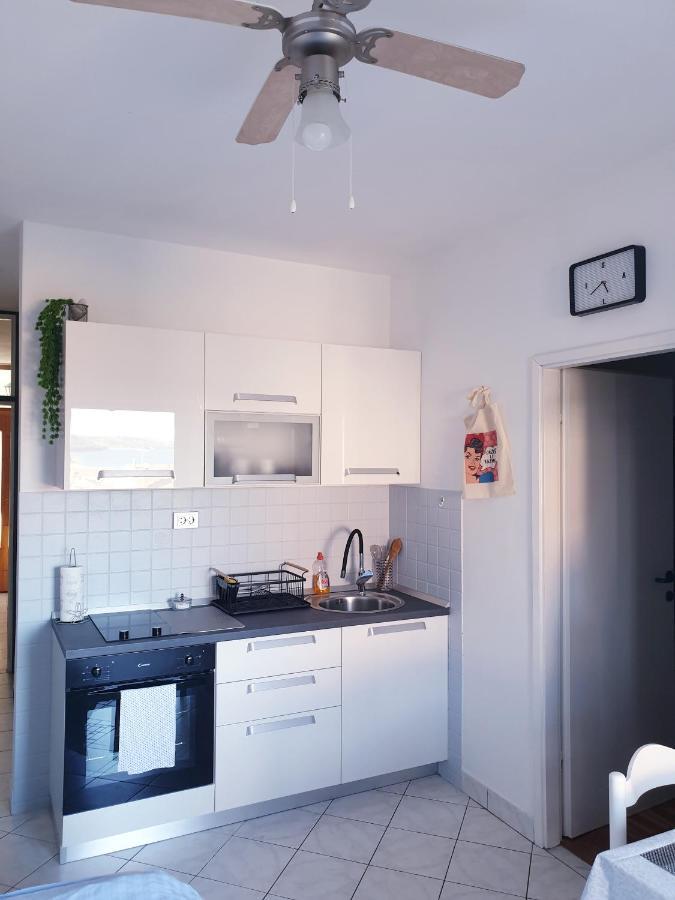 Sali Modern Seaview Apartment Екстер'єр фото