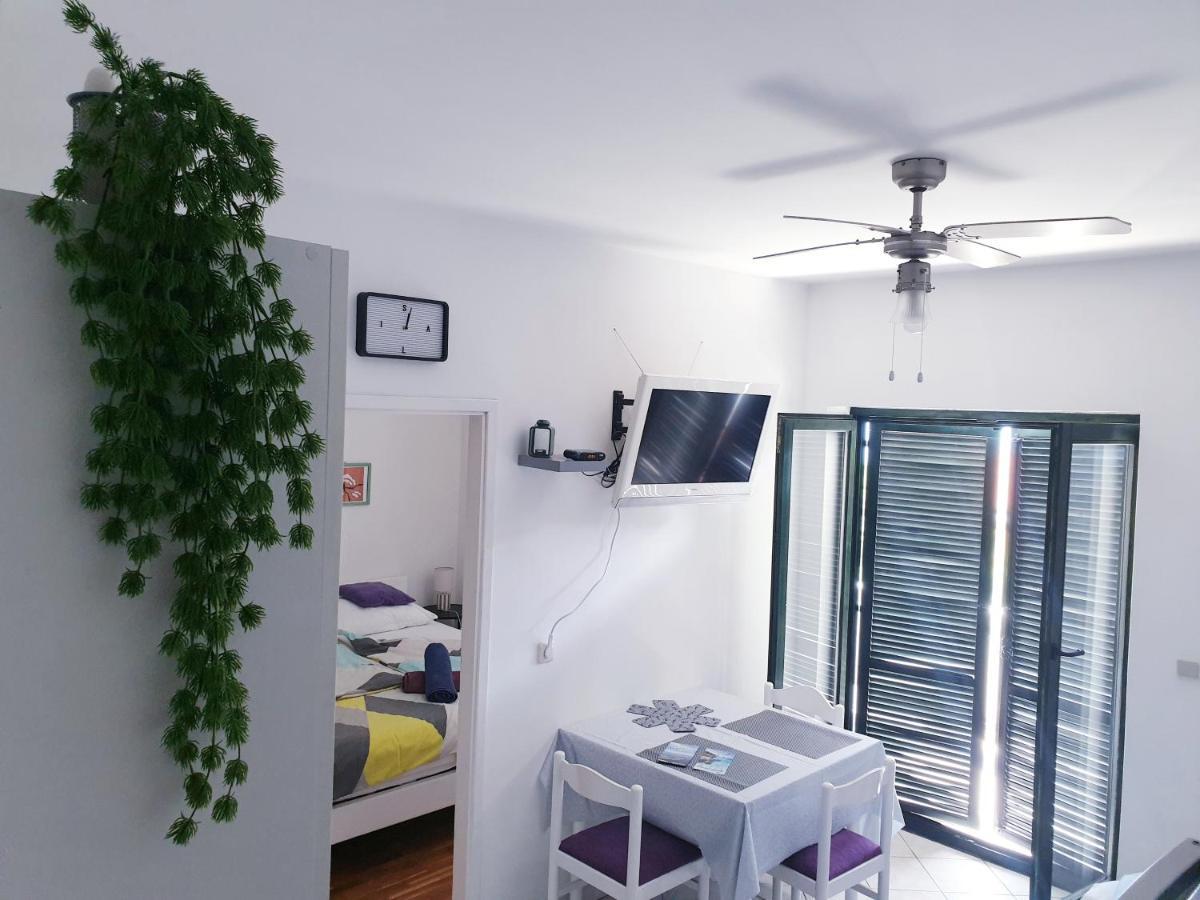 Sali Modern Seaview Apartment Екстер'єр фото