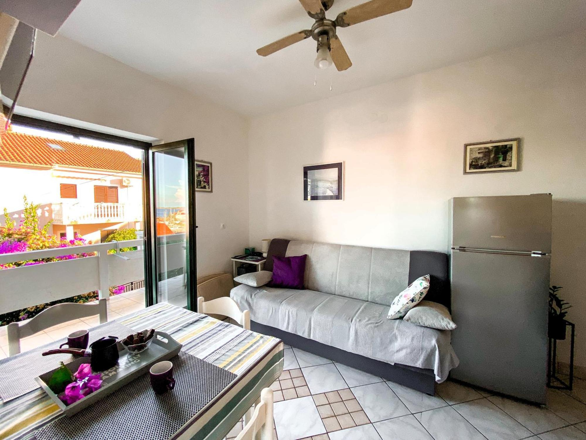 Sali Modern Seaview Apartment Екстер'єр фото